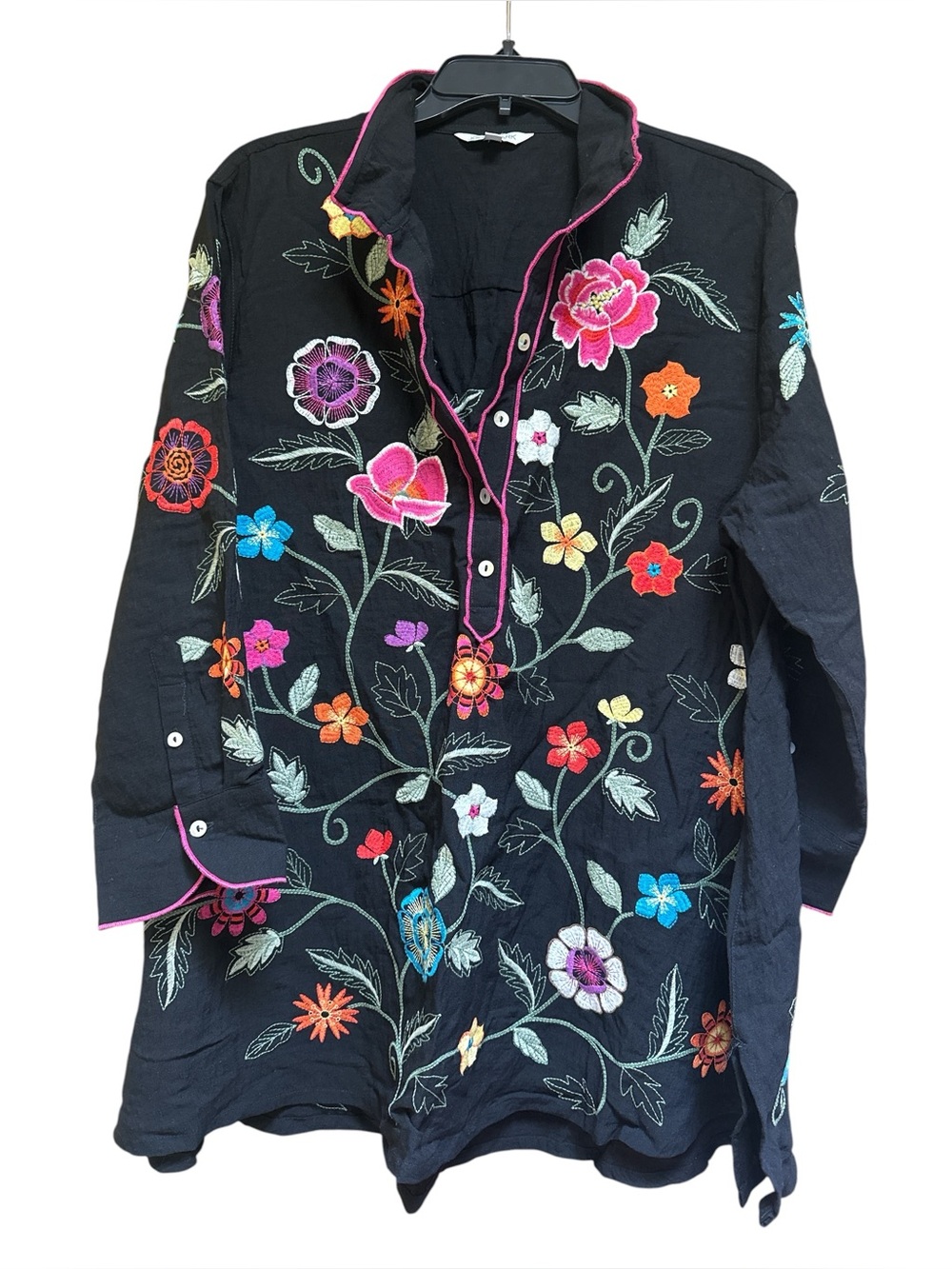 New- Beautiful floral John Mark Black Floral Embroidered Tunic with Pink Trim